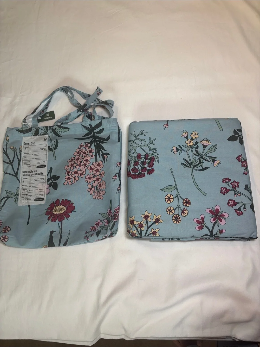 Urban Outfitters Floral Cotton Duvet Cover w/ 2 cases Sz Full/Queen Light Blue